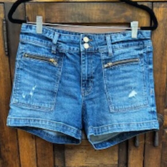 Kut From the Kloth - EUC - Jane High Rise Short - Size 6 - Picture 1 of 2